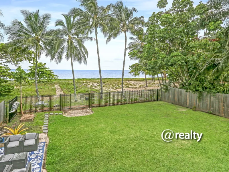 PANORAMIC OCEAN BEACH FRONT PARADISE