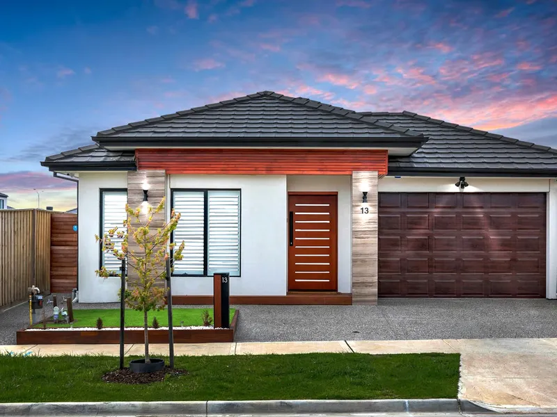 Fully upgraded and convience at your door steps