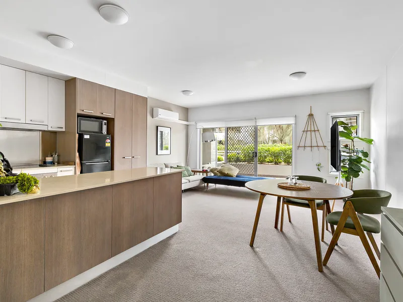 DREAM LOCATION WITH THE SENSATIONAL LIFESTYLE OFFERINGS OF PATTERSON LAKES AT YOUR FINGERTIPS - SIX MONTH LEASE ONLY