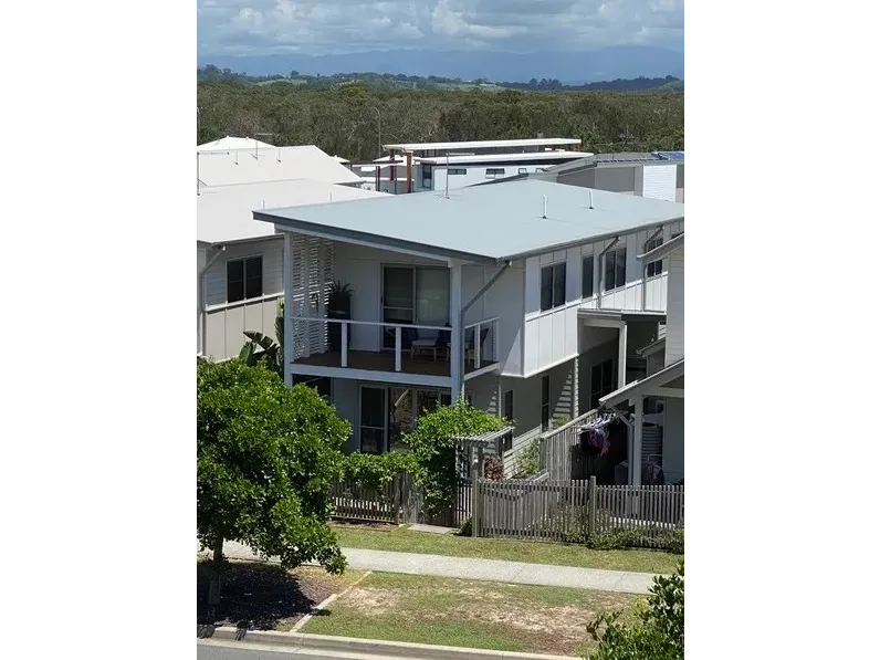 BEACHLIFE (applications pending)