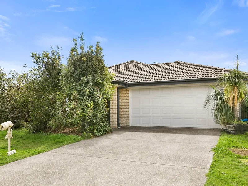 FAMILY HOME, LOW MAINTENANCE!