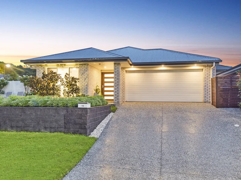 EXECUTIVE HOME FOR LEASE