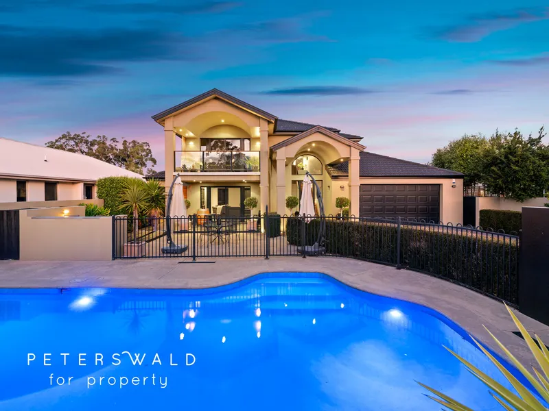 Lavish Seven Mile retreat