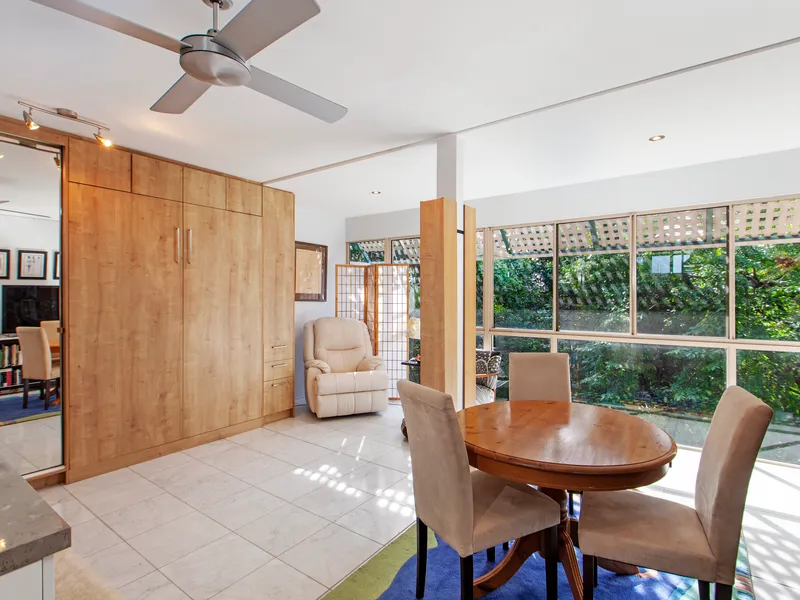 Furnished studio at the top of  Buderim