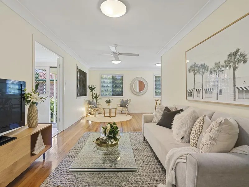 Modern Lifestyle & Perfect Location!