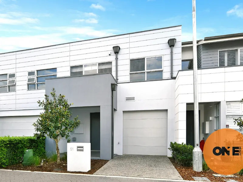 SPACIOUS & PRACTICAL LARGE FAMILY HOME