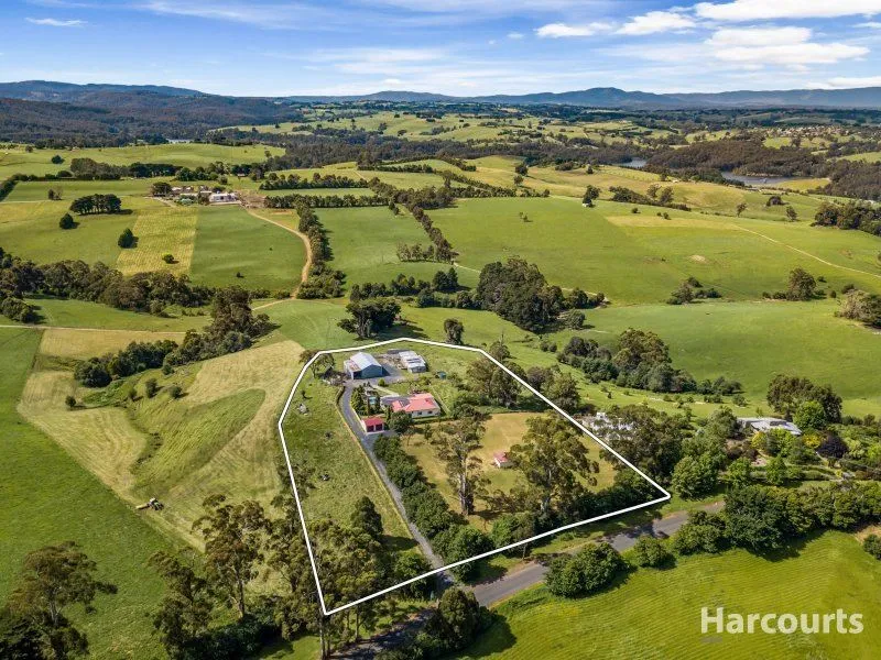 Idyllic Country Escape