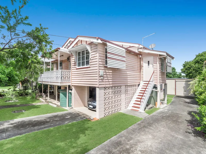 QUIET LOCATION IN EXCELLENT AREA JUST 5.5 KM'S TO THE CBD