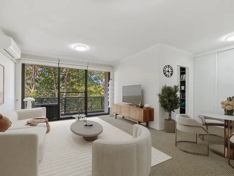 NEWLY UPDATED AND PRIVATE APARTMENT