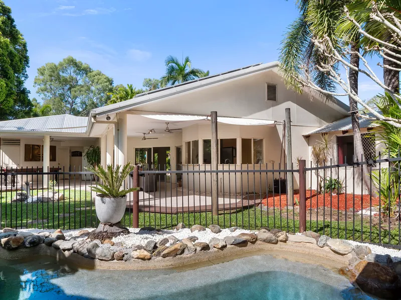 The Perfect Tropical Entertainer