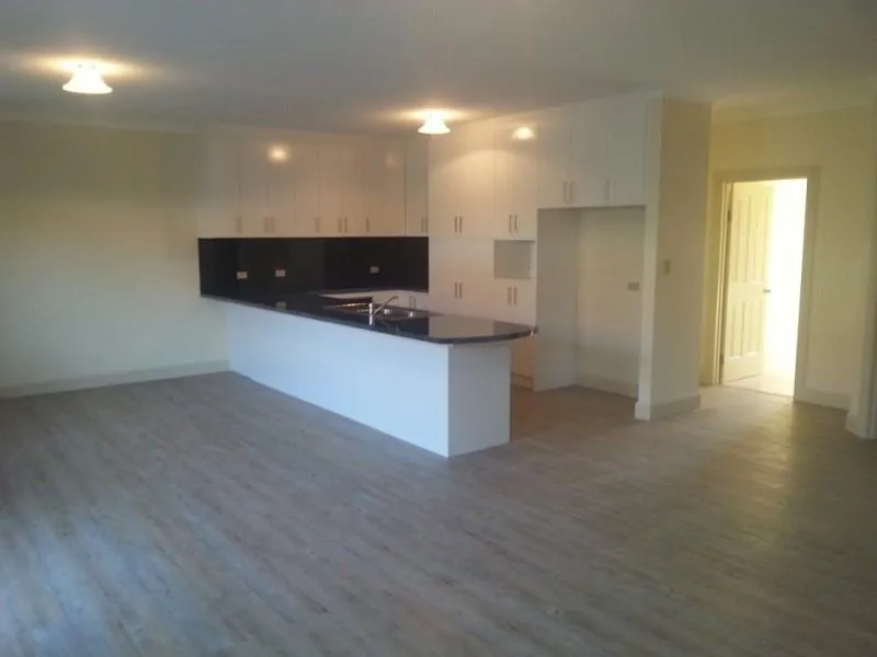 Elizabeth North Modern 3 Br home $390pw