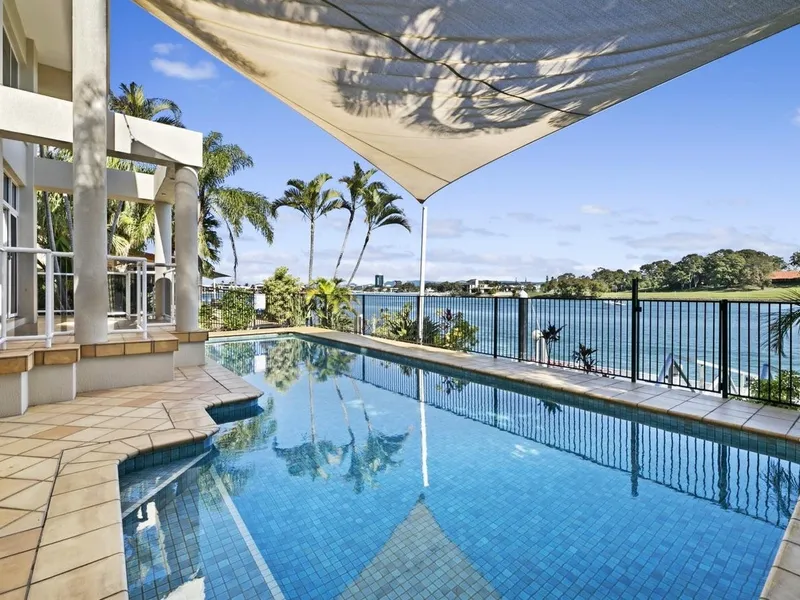 MAIN RIVER SENSATION WITH THE WIDEST RIVER PANORAMA