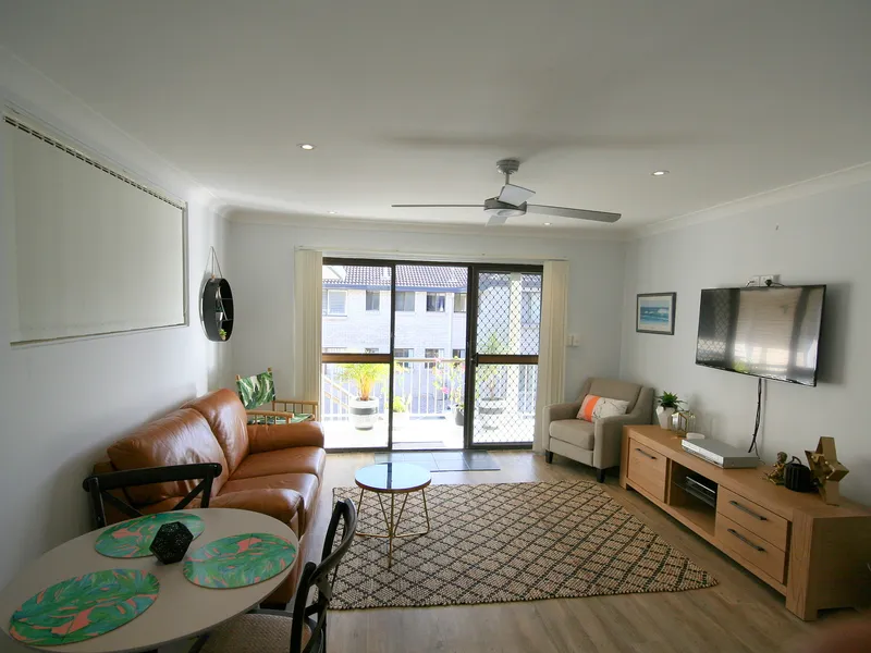 BRIGHT AND SUNNY FULLY FURNISHED UNIT