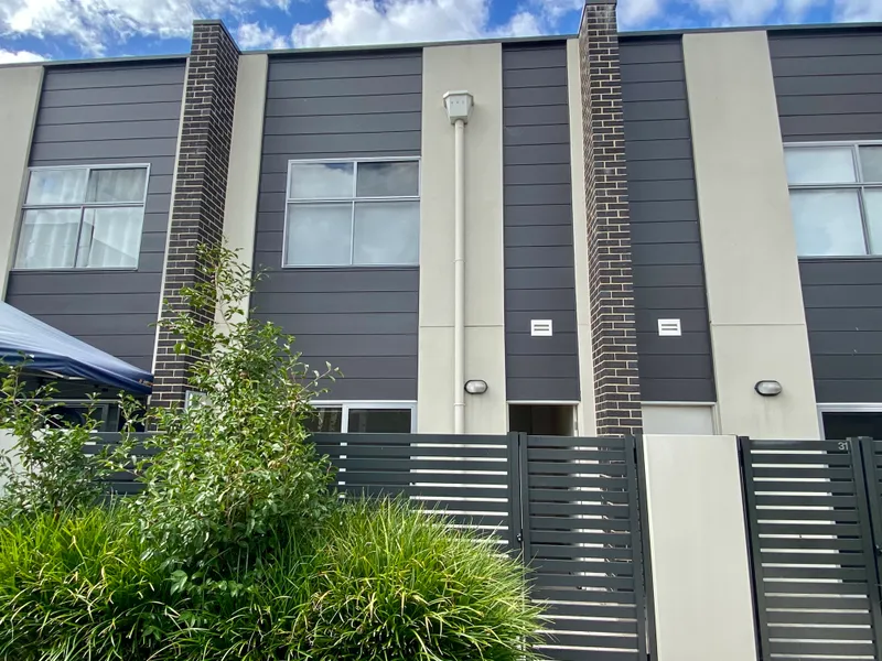 Convenient 3-Bedroom Townhouse in Franklin