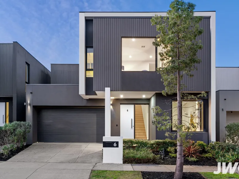 Exquisite Modern Living in Camberwell’s Elite Enclave