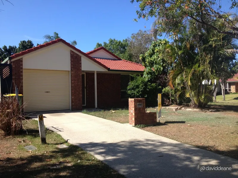 Pristine Presentation in a Parkside Location