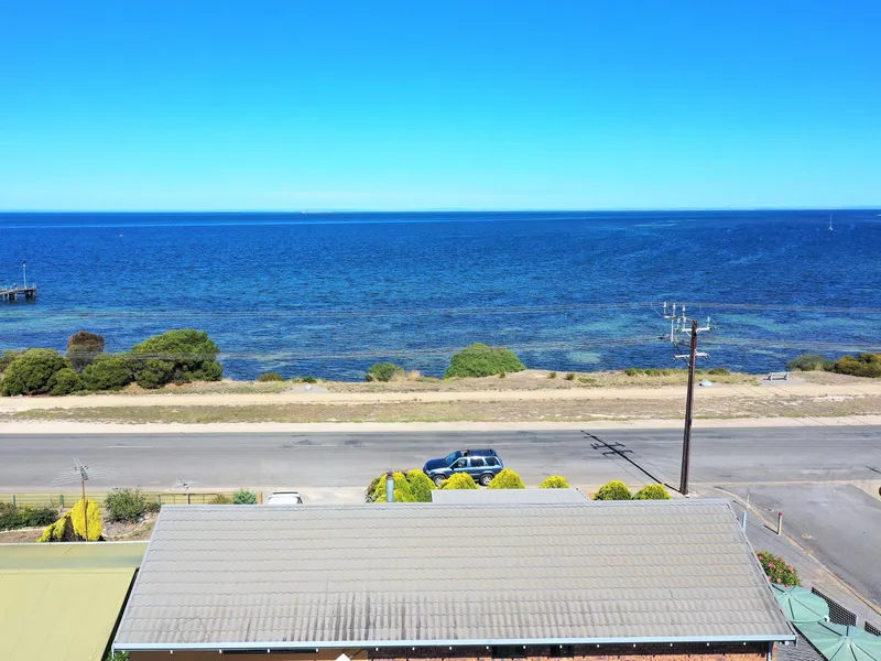 Bricks, Beams and Seaviews