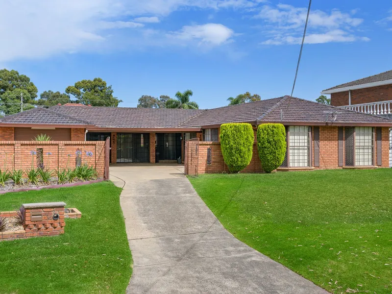 * SOLD *                                                                                                MOVE IN, KNOCK DOWN AND BUILD YOUR DREAM HOME 