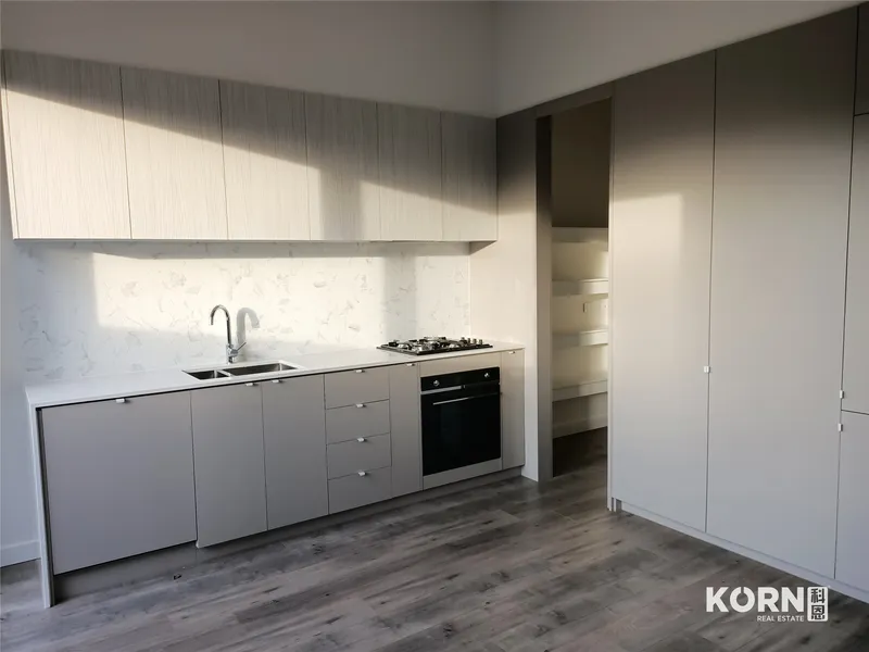 Architecturally Designed, City-Fringe Lifestyle