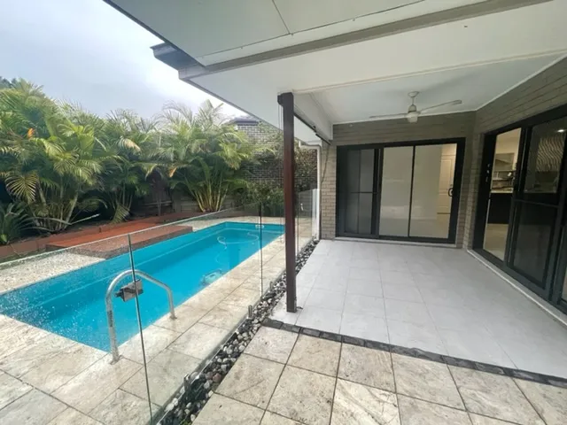 4 Bedroom home including POOL!