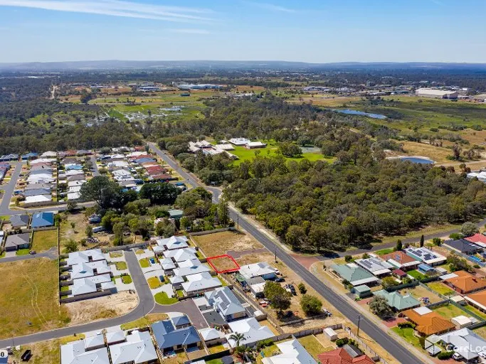 Real Estate in Glen Iris at This Price!!