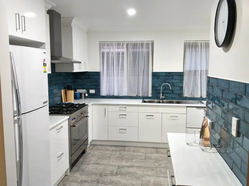 POLISHED AND NEAT HOME IN PRIME LOCATION!
