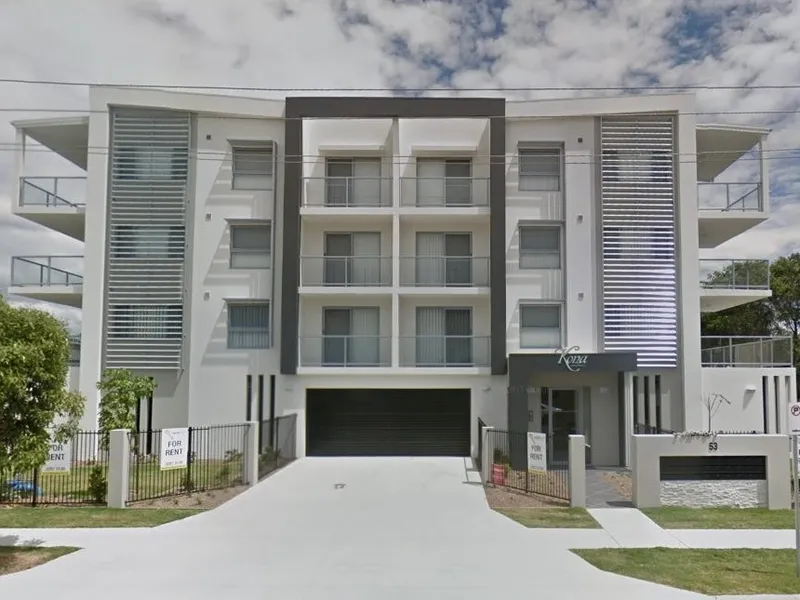 Modern 2 bedroom, 2 bath, 2 car space apartment in the heart of Beenleigh