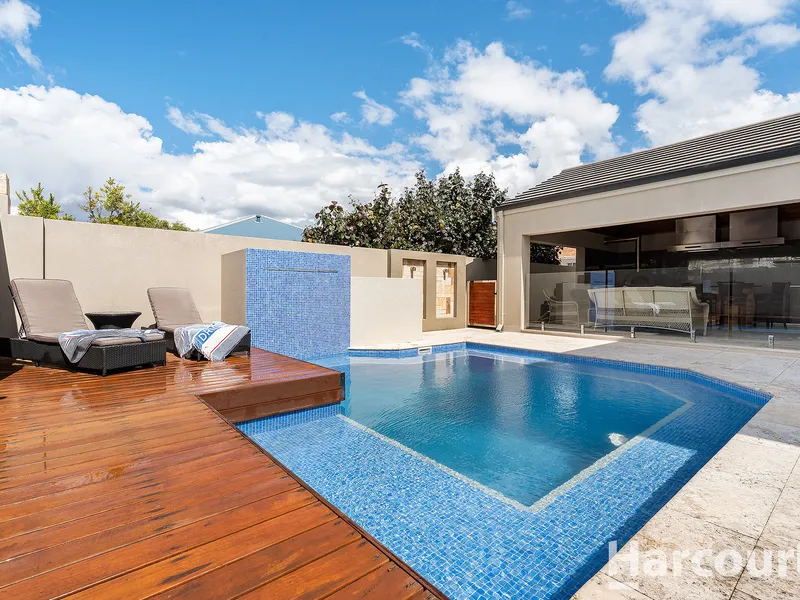 Entertainers' Dream only moments to Avalon Beach!