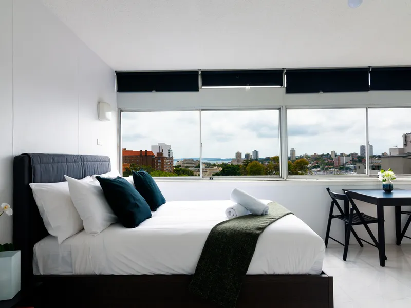 Fully Furnished Stylish Studio with Parking Spot in Rushcutters Bay
