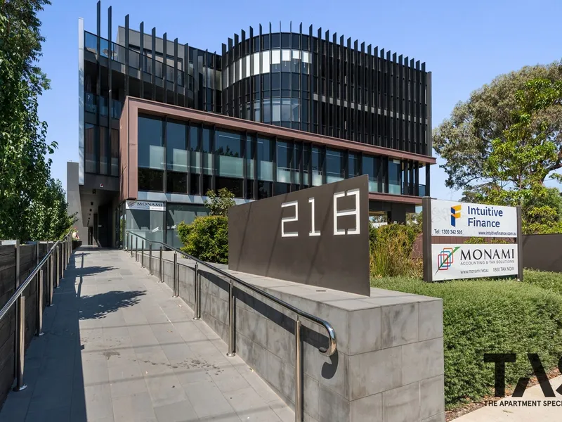 MODERN TWO BEDROOM TWO BATHROOM APARTMENT