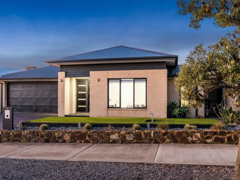 Modern Elegance at 69 Estuary Boulevard