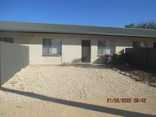 Neat and Tidy Two bedroom unit in quiet group