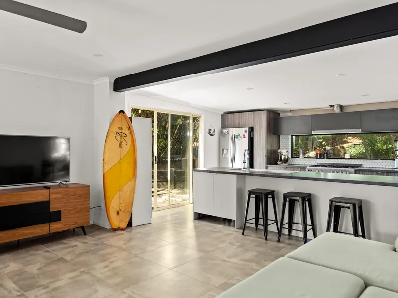 2 RESIDENCES on 2.66 ACRES