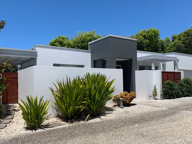 Villa in Ideal Location