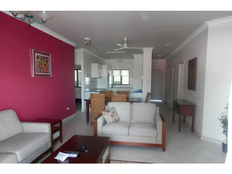 THREE Bedroom Unit in the Heart of Darwin CBD!!