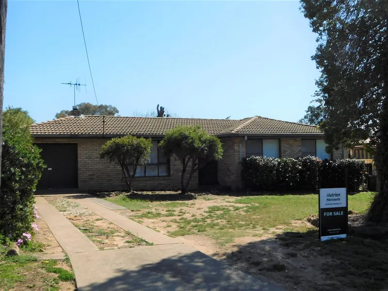 Quiet and Cosy..Brick home