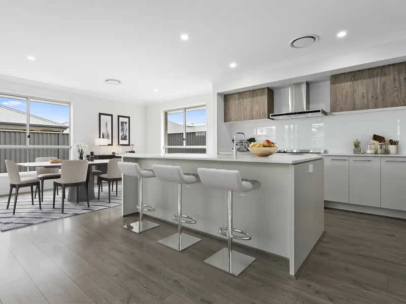 MODERN SINGLE STOREY IN CATHERINE FIELD