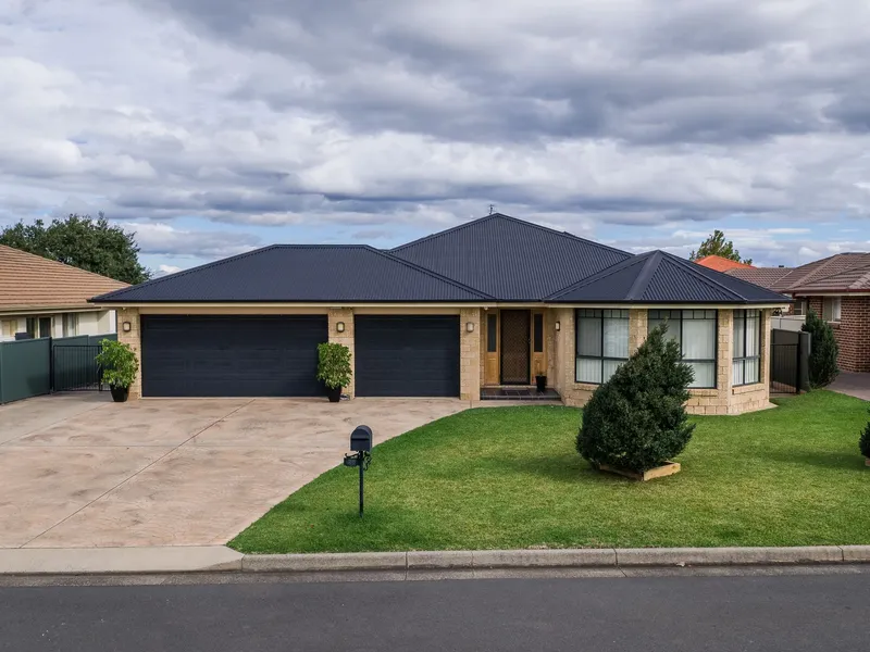 New To The Market . Situated in Tamworth's popular location, Spacious 4 Bedroom Home, 3 lock up Car spaces.