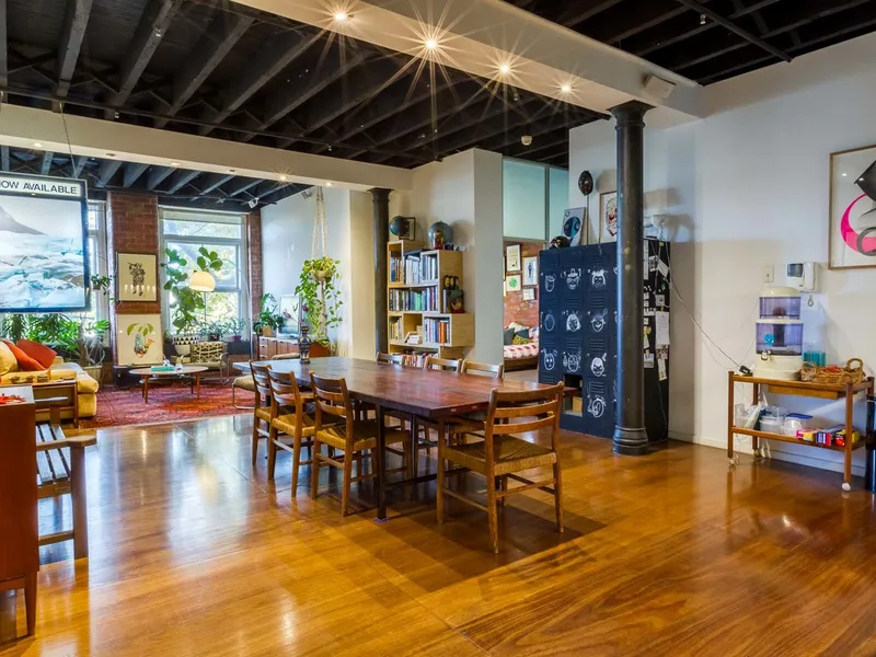 Brilliant 2 Bedroom Warehouse Conversion