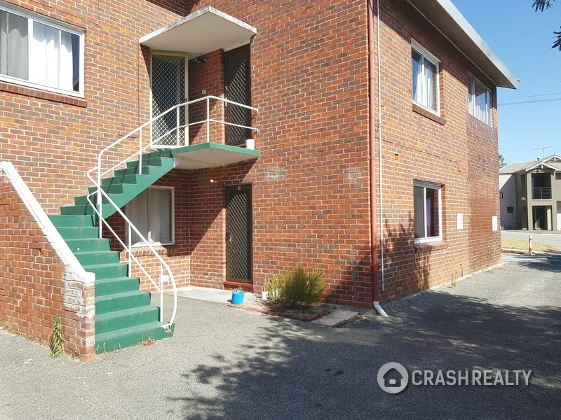 Retired? Looking for a quiet complex with neighbours of a similar age? 2x1 Apartment in Maylands