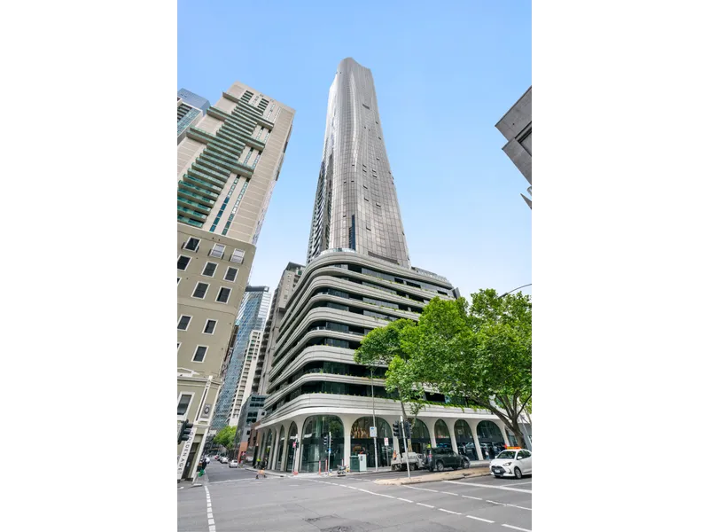 Large, North Facing with Brilliant View