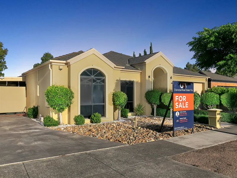 Immaculately refurbished, Blue Ribbon!!!