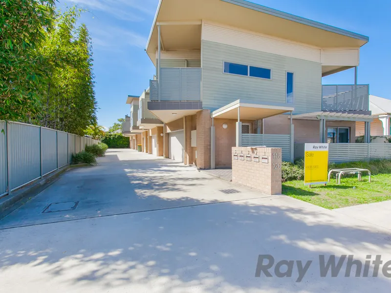 3 BEDROOM TOWNHOUSE!