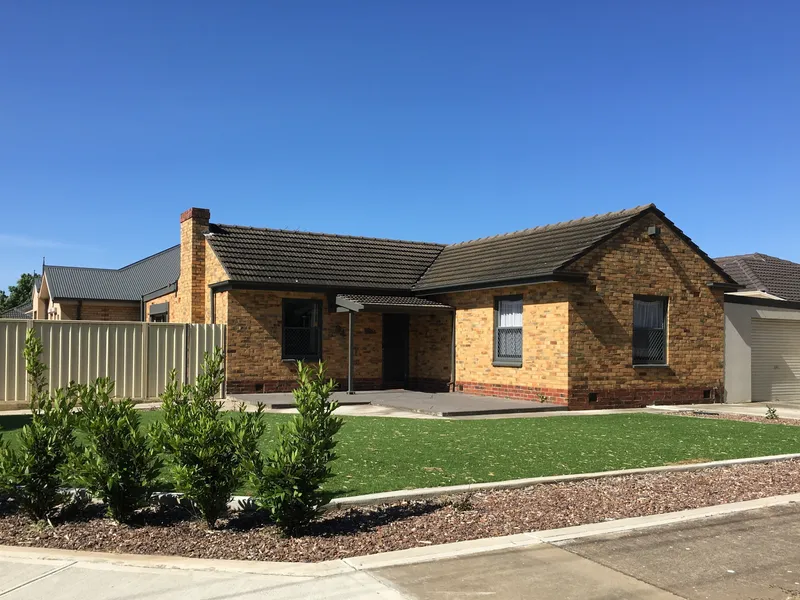 Linear Park Frontage in the Best Location of Flinders Park