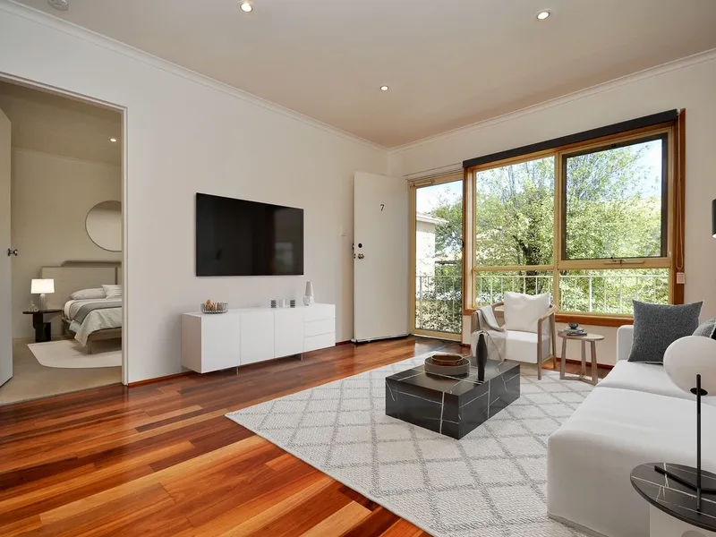 Bayside living in the heart of the action