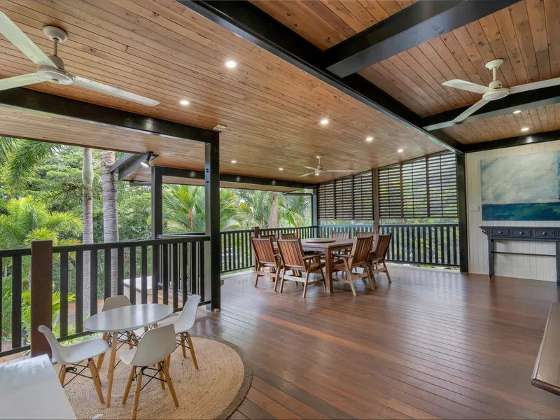 Tucked away ten minutes from town, high up in the Blue-Chip area of Hillview Crescent this double storey home has certainly got the 'Wow' factor!