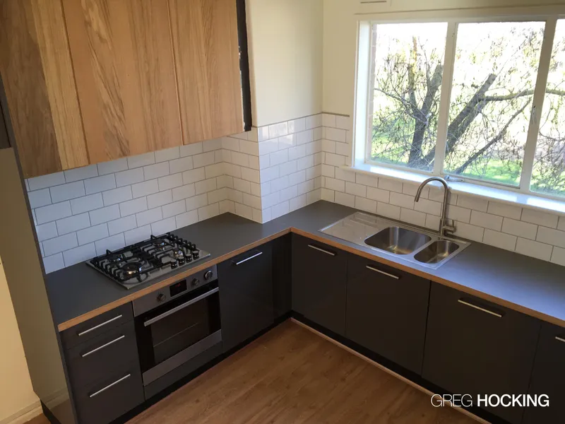 2 Bedroom Light-Filled Gem! 