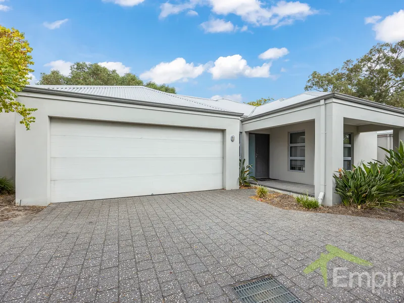 Spacious Middle Villa!