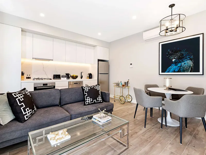 'Manhattan Apartments' - Furnished inc utilities and Wi-Fi Stay 1 mth+