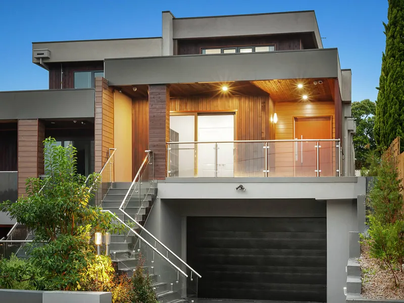 Contemporary Architecture with Elevated Views